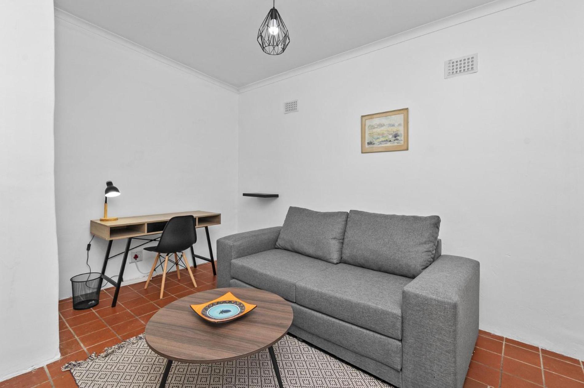 Spacious Claremont With Pool Fireplace Holiday home Cape Town